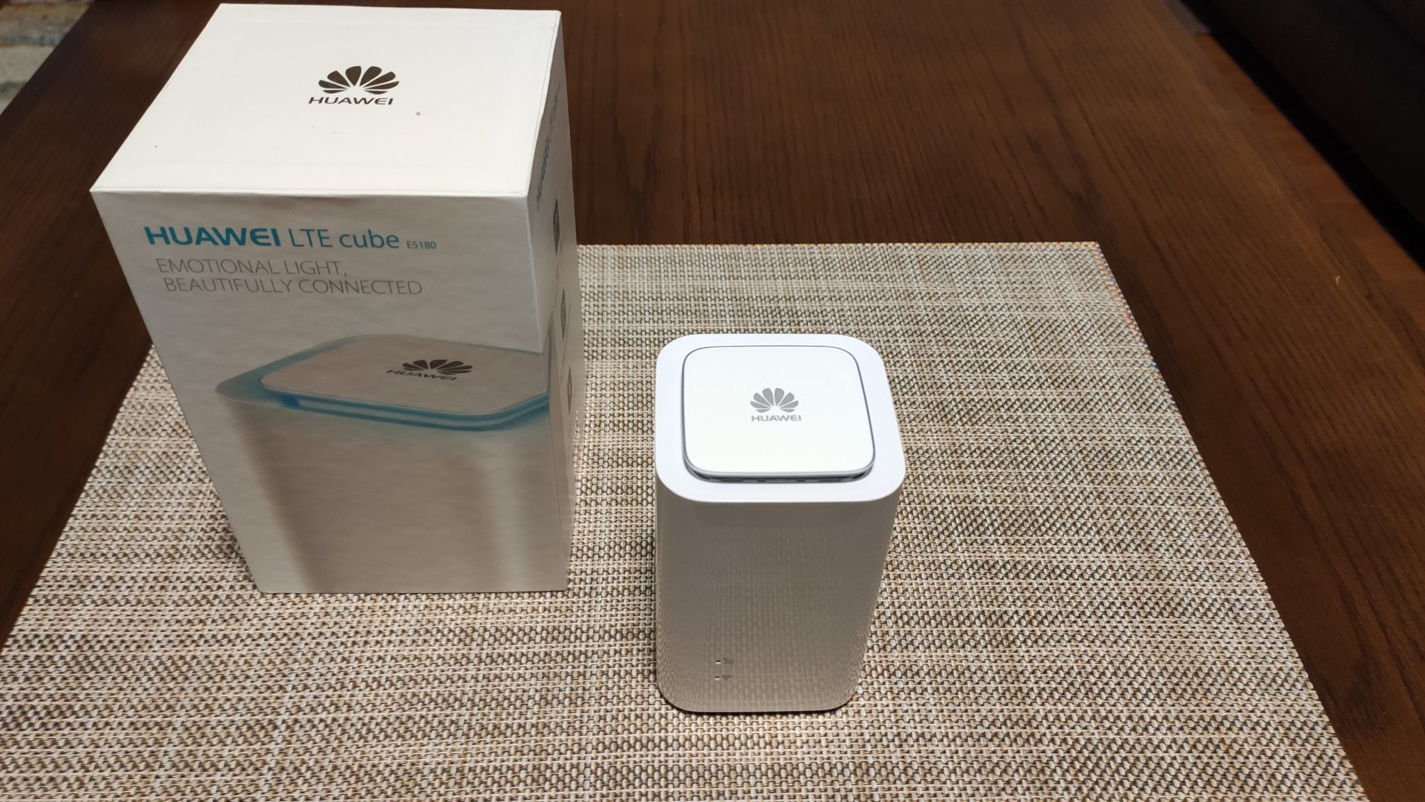 HUAWEI - 楽天対応ルーター HUAWEI LTE CUBE E5180−2の+